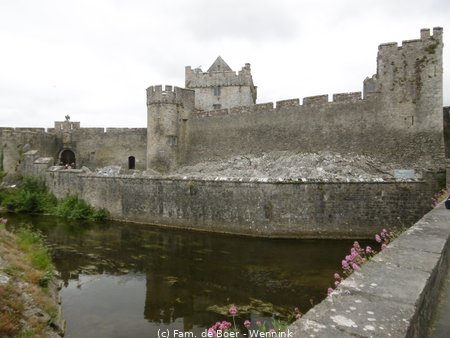 06-07_Cahir_Castle-Swiss_Cottage