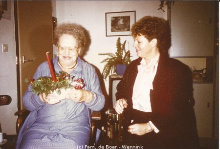 210207_162756-1985_Oma-Wennink_in_Middelie.jpg