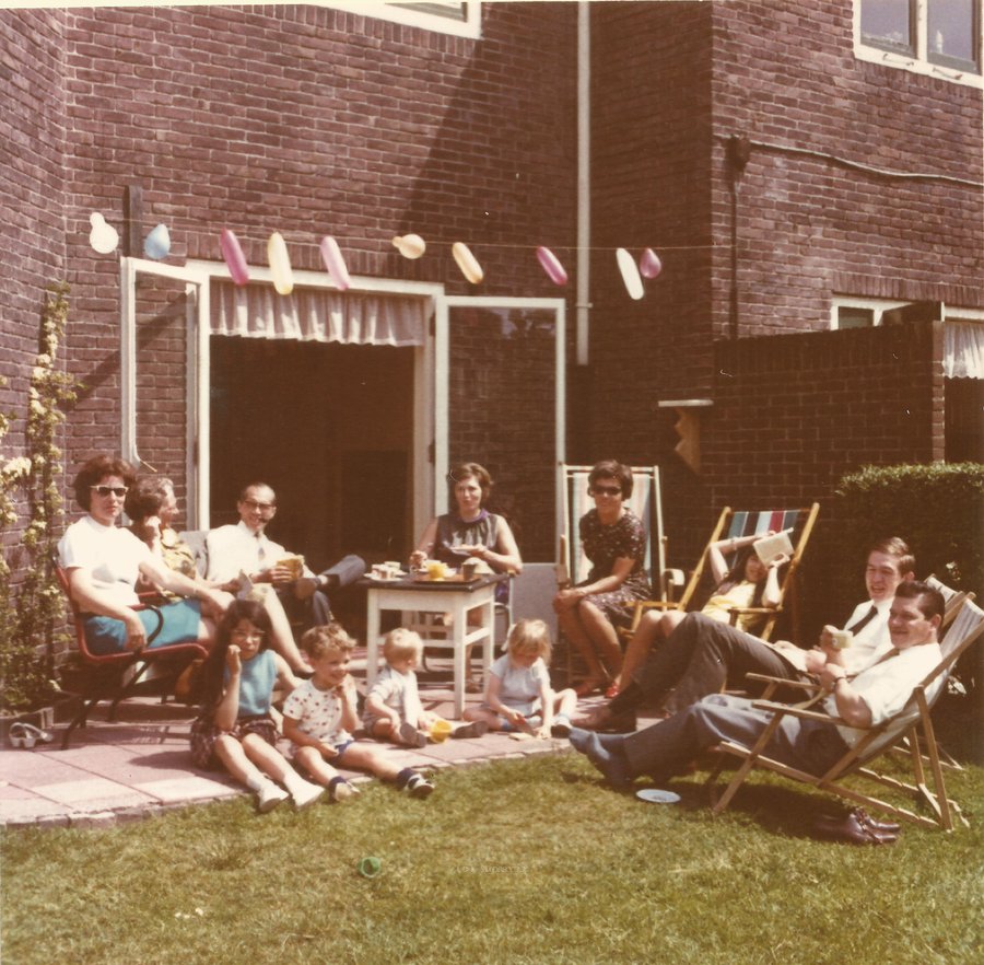 1967-05-29_met_Maarten_en_familie.jpg