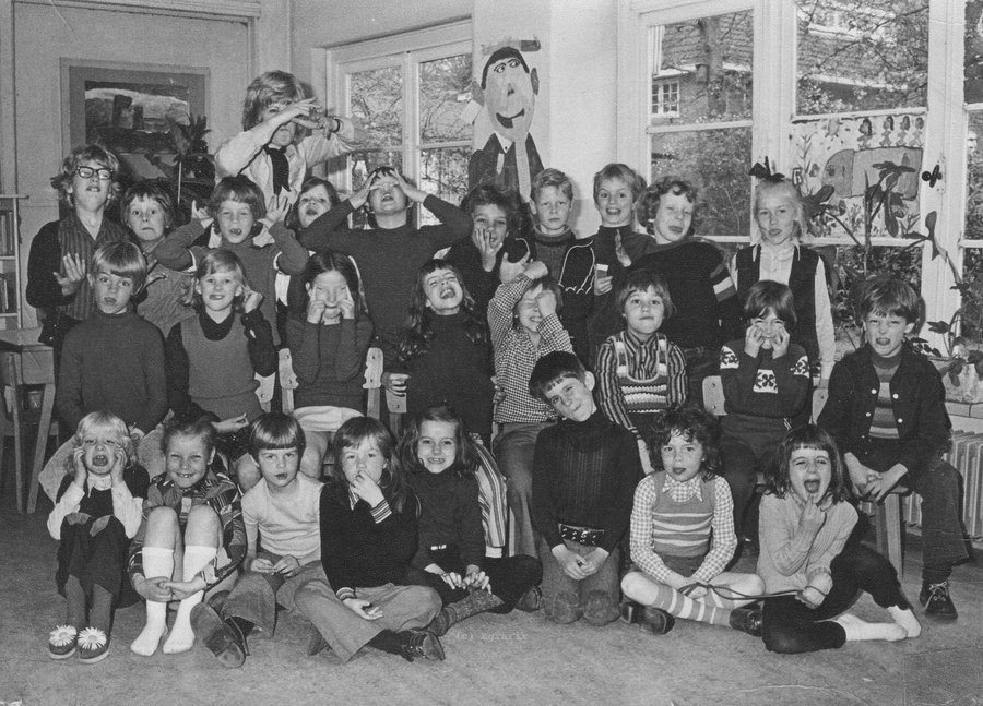 Bussumse_Montisori_School_gekke_Juf_Bolle_600dpi_zw.JPG