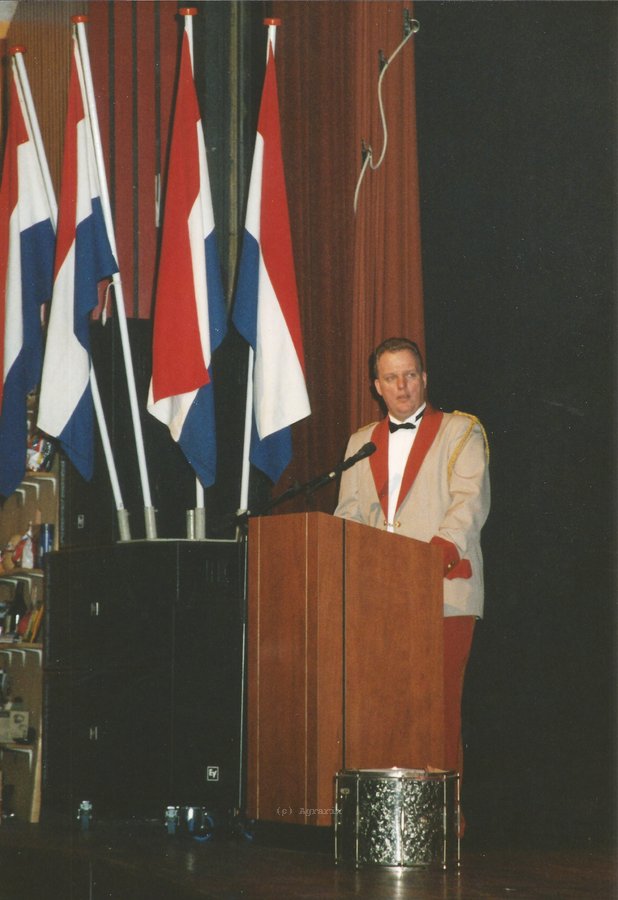 2003-02-25_F8A.jpg